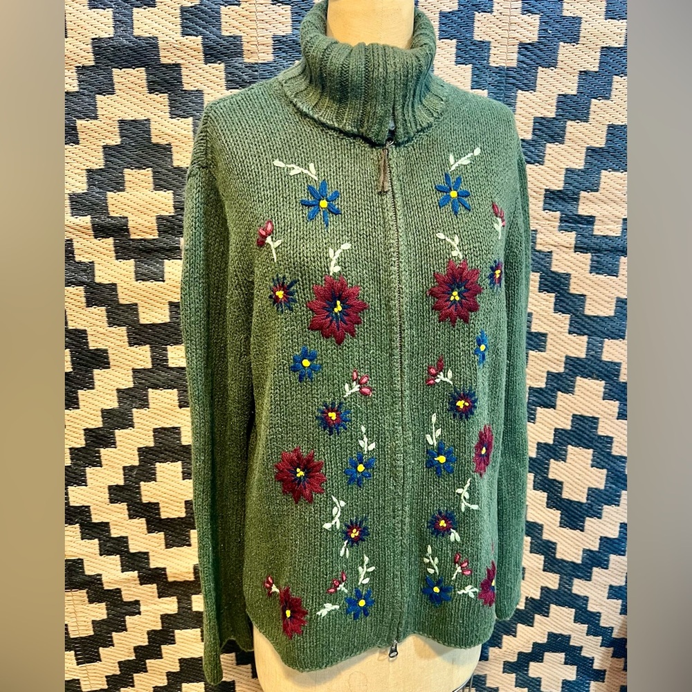 VINTAGE earthy mossy green embroidered floral botanical knit cardigan sweater - Picture 3 of 11